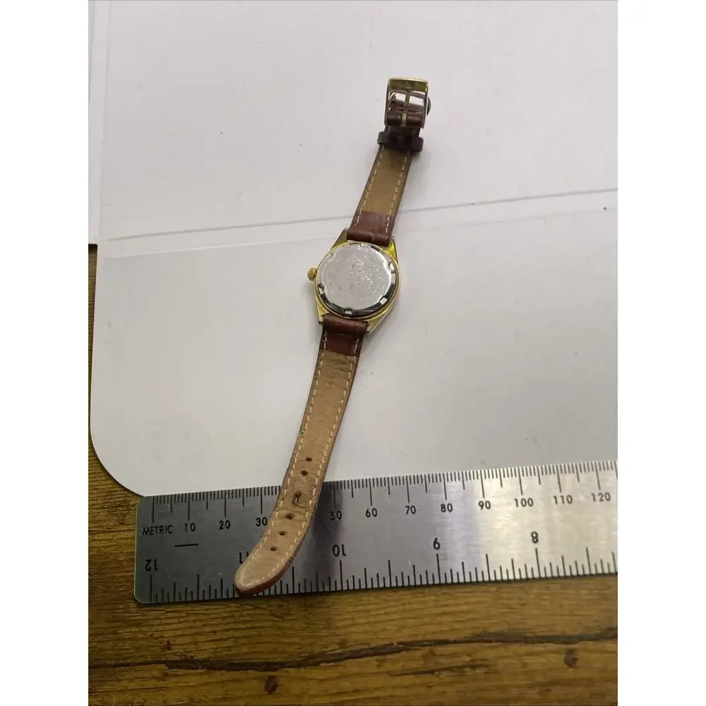 Q&Q Citizen Womens Gold Tone Vintage Watch New Battery